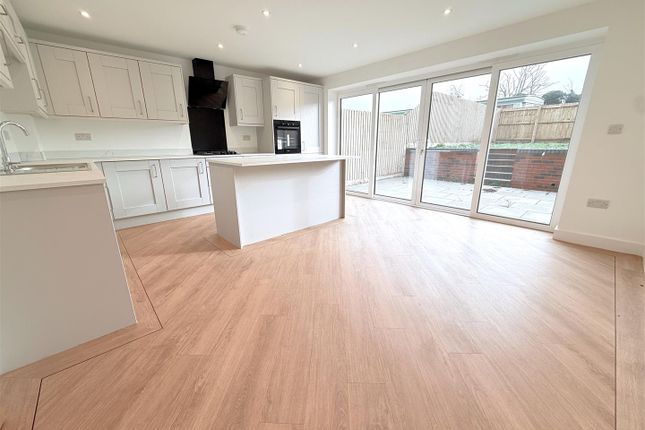 82, Main Road, Barnstone photo 3