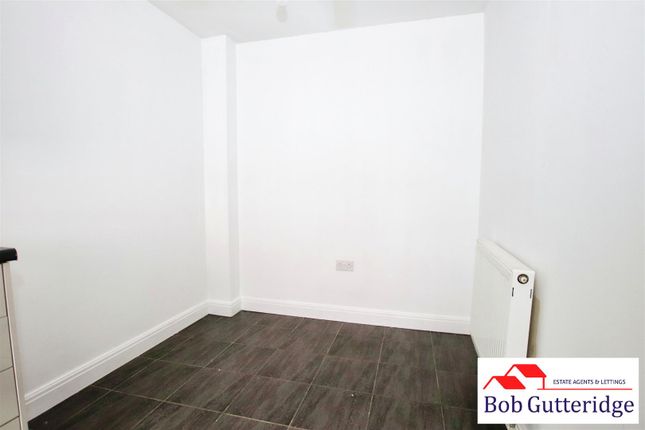 Town house for sale in Booth Street, Chesterton, Newcastle