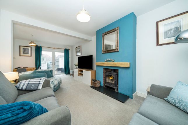 96 Beverley Road, Ruislip photo 4