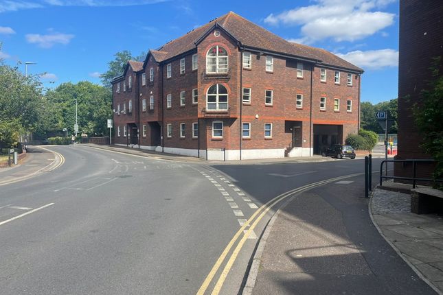 Thumbnail Office to let in 4 Chartfield House, Castle Street, Taunton, Somerset