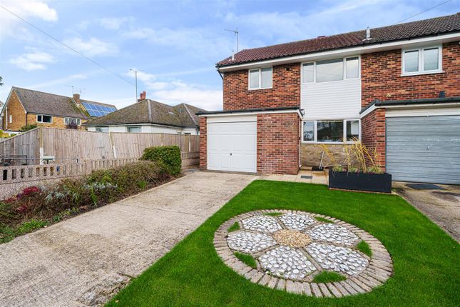 End terrace house for sale in Avenue Close, Liphook