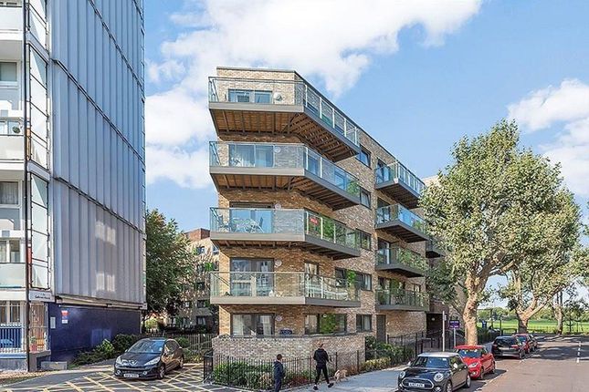 Thumbnail Flat to rent in Eden Apartments, Island Gardens, London