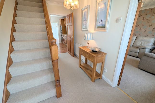 13, Samuels Road, Cwmllynfell photo 5
