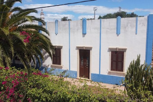 Thumbnail Property for sale in Silves, Silves, Algarve, Portugal