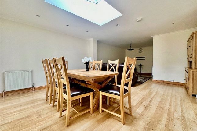 32, Lyndhurst Avenue, Twickenham photo 4