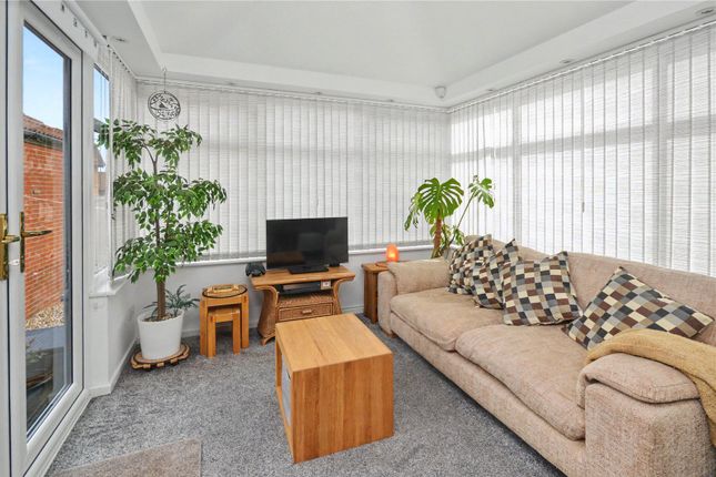 12, Fulmar Court, West Yorkshire photo 4