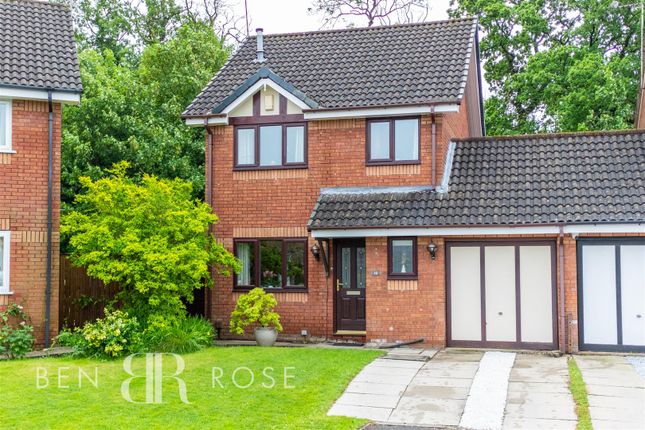 Thumbnail Detached house for sale in Spey Close, Leyland