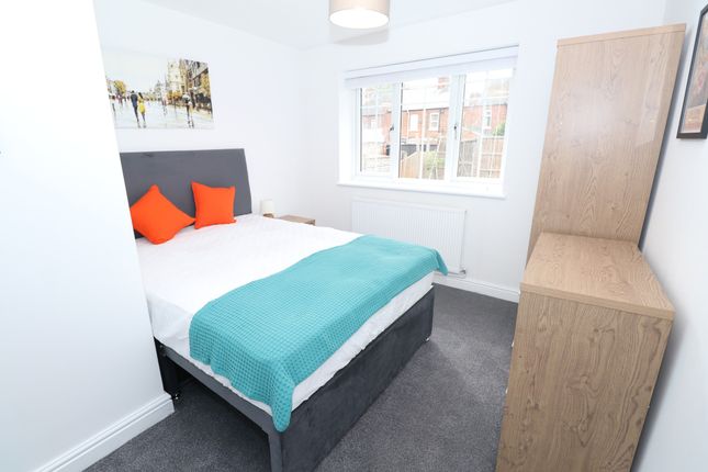 Room 3, 267 Walthall Street, Crewe, Cheshire photo 5