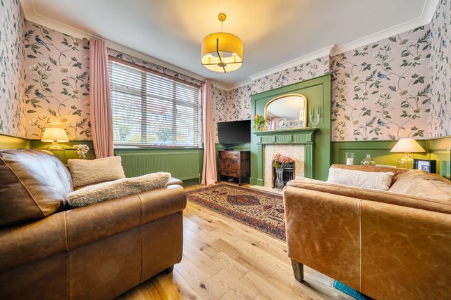 49, Ross Road, London photo 2