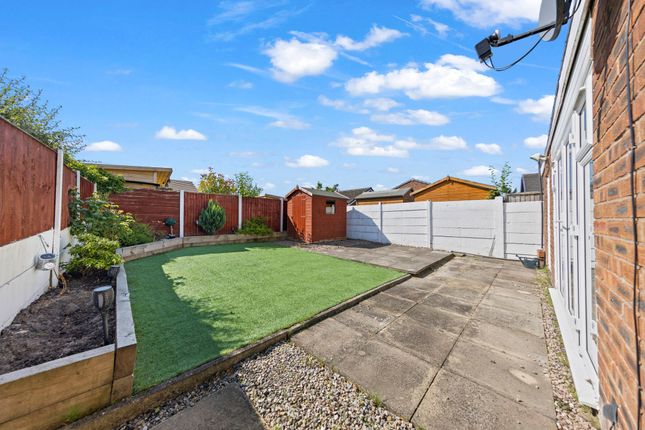 2 Cranham Avenue, Warrington photo 4