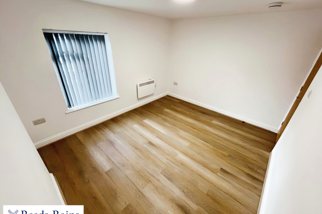 Flat 2, 181, London Road, Newcastle photo 3