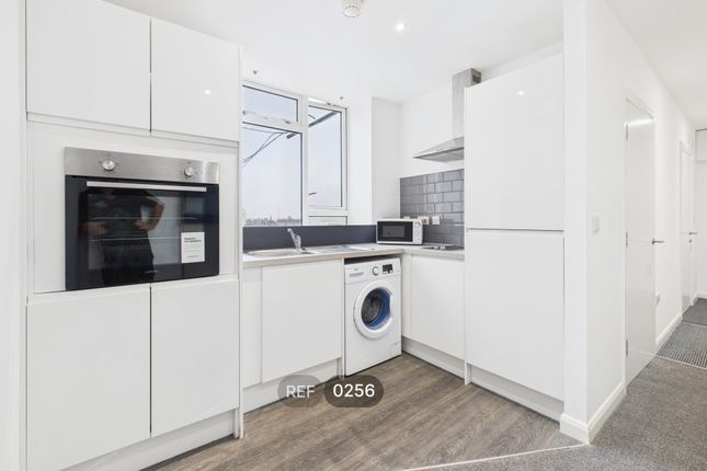 Kitchen/Living Area