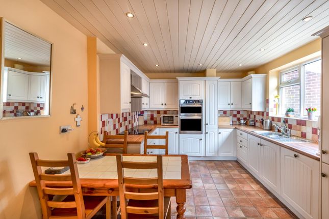 15, Thorne Road, Doncaster photo 3