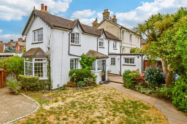 Vine Cottage, Hawden Road, Tonbridge photo 2