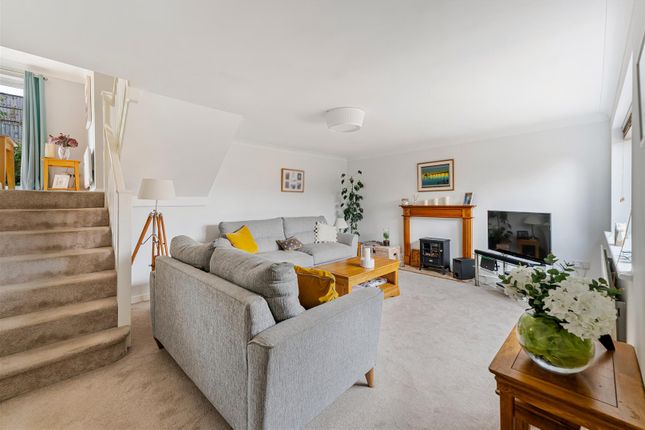 6, Fraser Close, Weston-Super-Mare photo 4