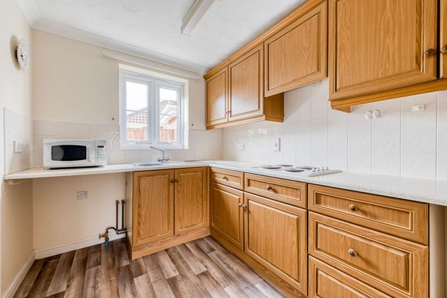 14 Glaven Close, North Walsham photo 3