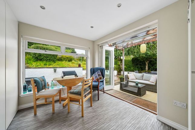 42 Eaglesham Road, Glasgow photo 3