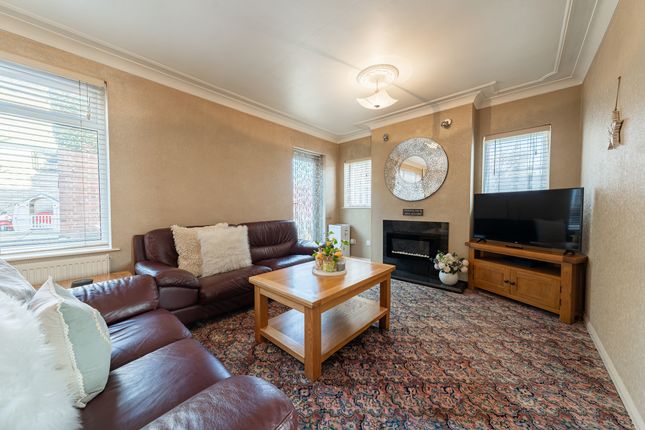 1 St. Helens Drive, Leicester photo 3