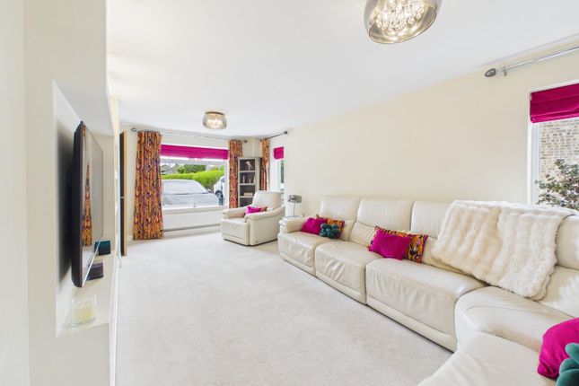 25, Mansfield Avenue, Bingley photo 4