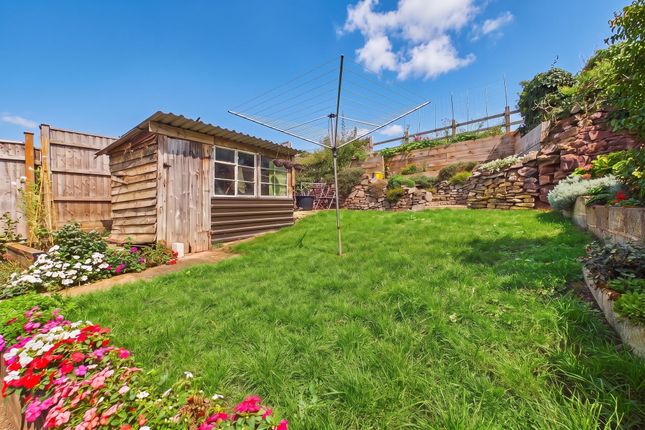 11 Crofts Estate, Crediton photo 4
