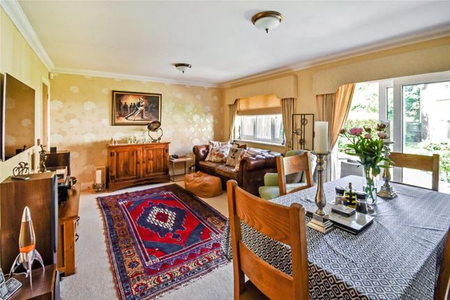 End terrace house for sale in Woburn Road, Leighton Buzzard