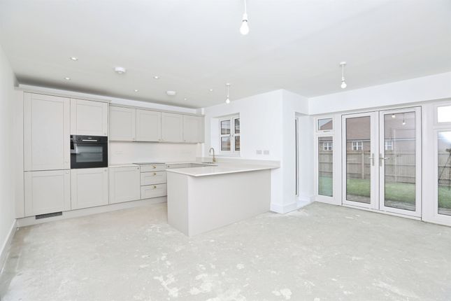 Monarch Place, Sittingbourne photo 4
