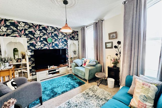 Flat for sale in Murray Street, Scarborough