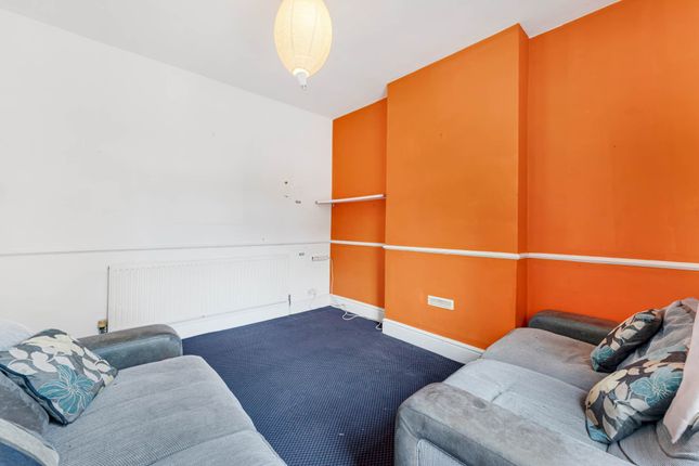 27, Clifton Road, Manchester photo 3