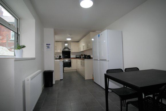 Shared accommodation to rent in Hannan Road, Liverpool, Merseyside