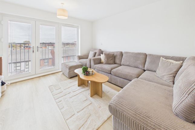 Flat 15, 2, Hobbs Way, Gloucester photo 4