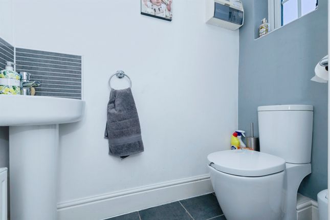 46, Ridleys Close, Leicester photo 4