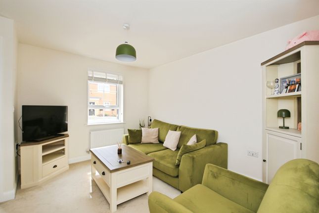 46, Apple Way, Peterborough photo 4