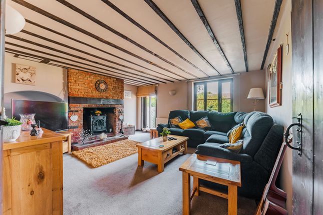 Cottage for sale in Norwich Road, Barnham Broom
