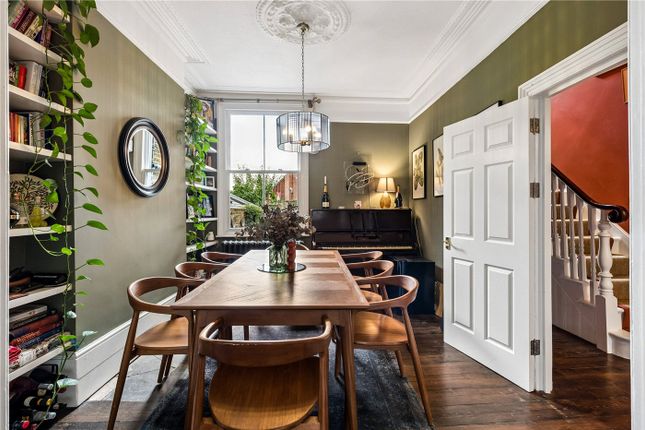 53, Powerscroft Road, London photo 4