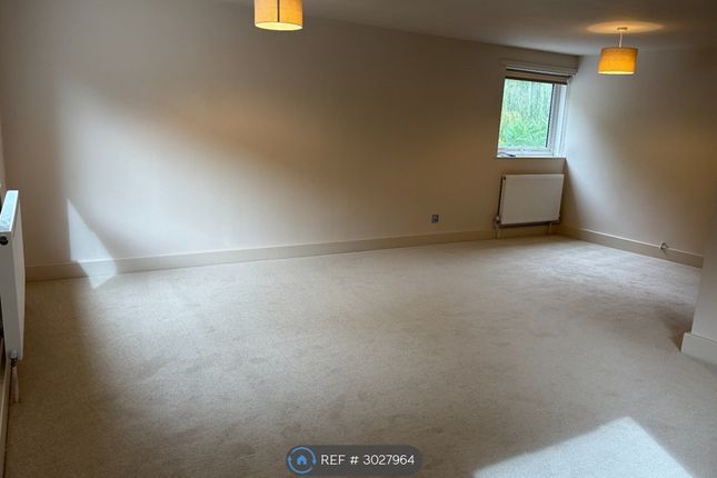 Flat, Graham Road, Malvern photo 3