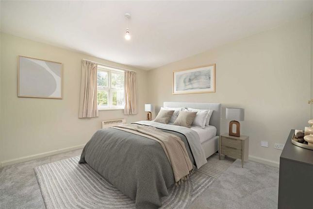 5, Rosebank Close, Teddington photo 4
