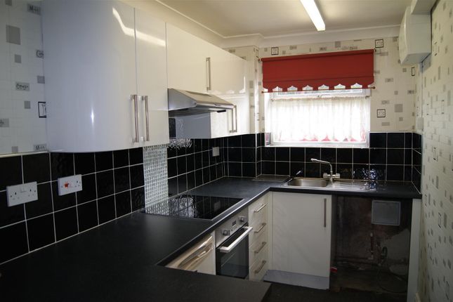 Flat for sale in Dunbar Street, Wakefield