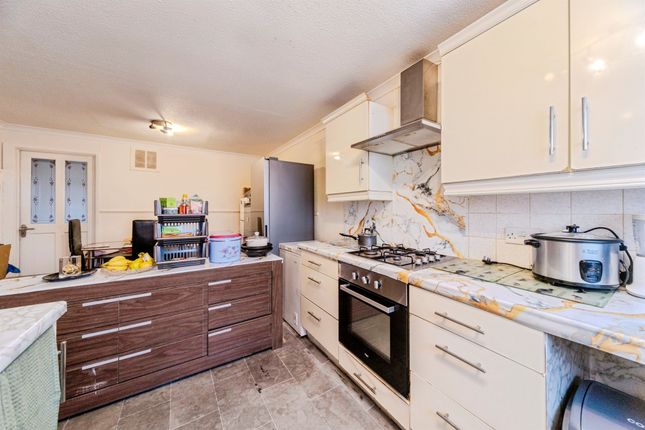 27, Reeves Croft, Milton Keynes photo 4