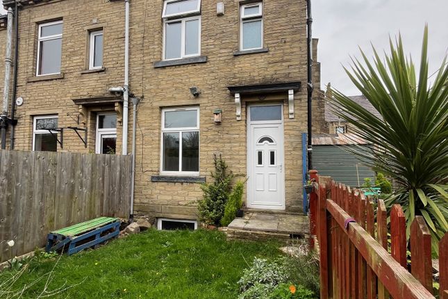 Thumbnail End terrace house to rent in Dockfield Place, Shipley, Bradford