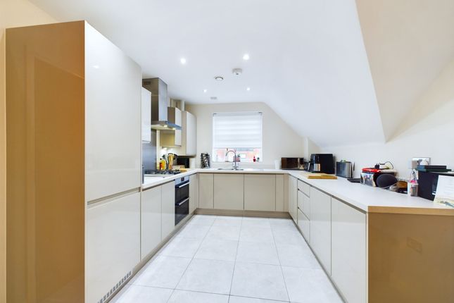 95 Goodearl Place, Princes Risborough photo 4
