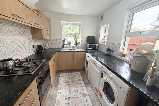 38, Sutherland Road, LONDON photo 4