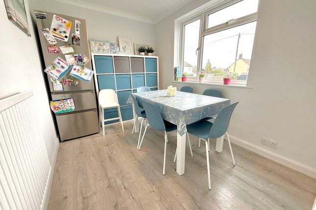 33, Beech Green, Dunstable photo 4
