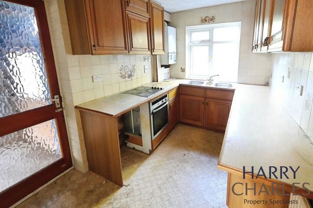 Northfield Gardens, Watford photo 4