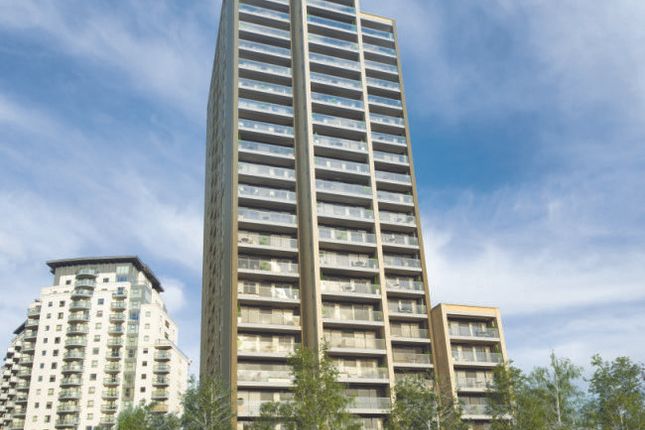 Flat to rent in Skylines Village, Limeharbour, London