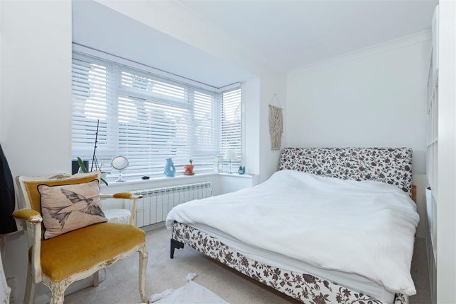 Flat for sale in Cambridge Road, Worthing