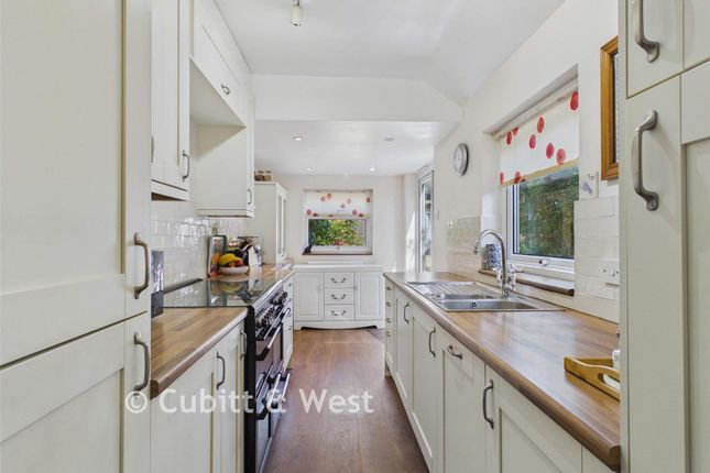 2-bed semi-detached on 10, Smith Road, Reigate, £475,000