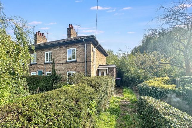 2-bed semi-detached on The Old Cottage, Lincolnshire, £125,000
