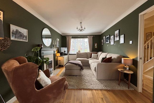8, Clos Yr Arad., Caerphilly photo 4