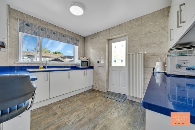 9 St. Clears Close, Caerphilly photo 4
