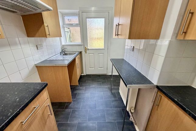 101, Marl Close, Yeovil photo 2